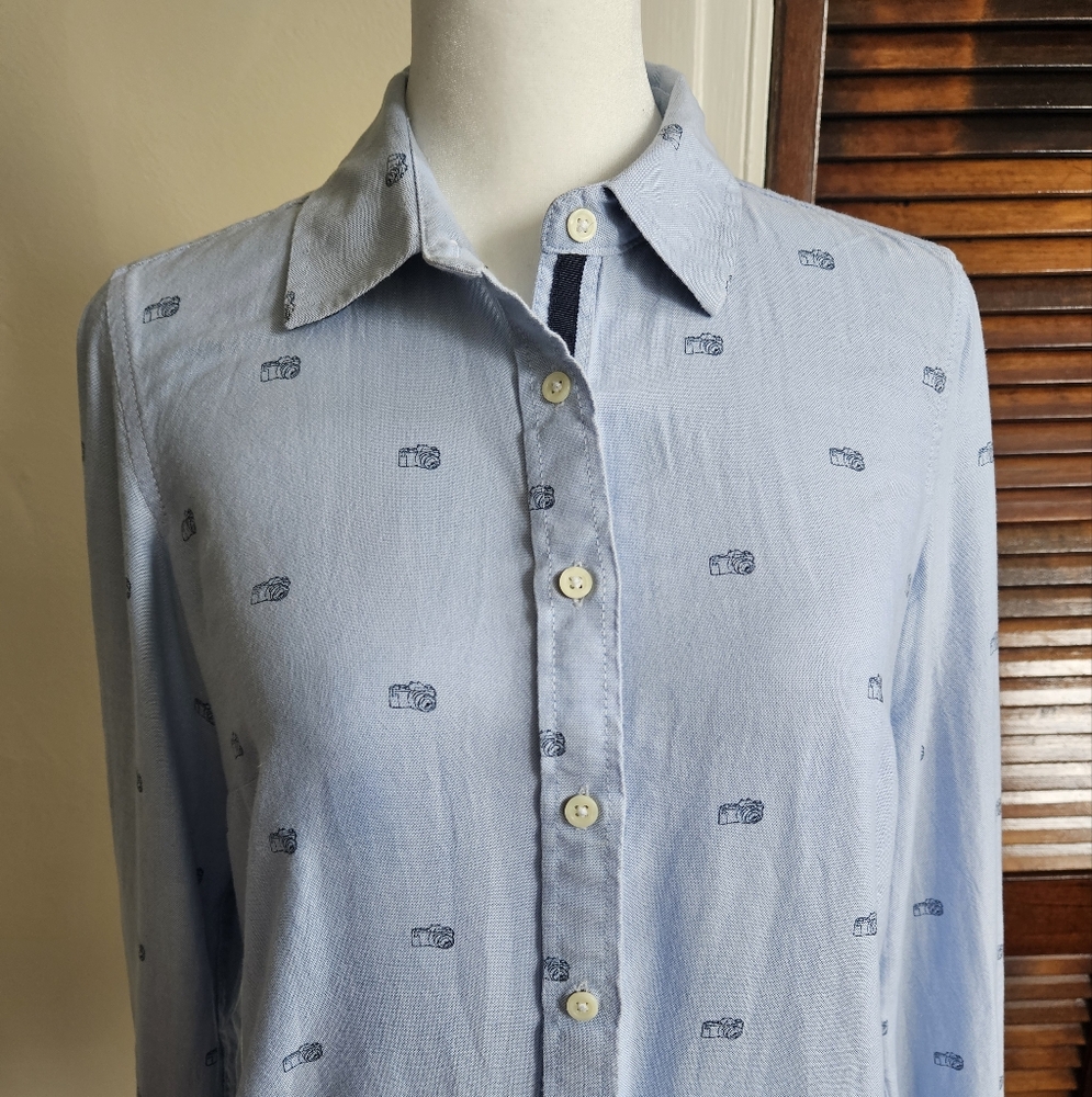 2015 Tommy Hilfiger Light Blue Patterned Button Down Shirt